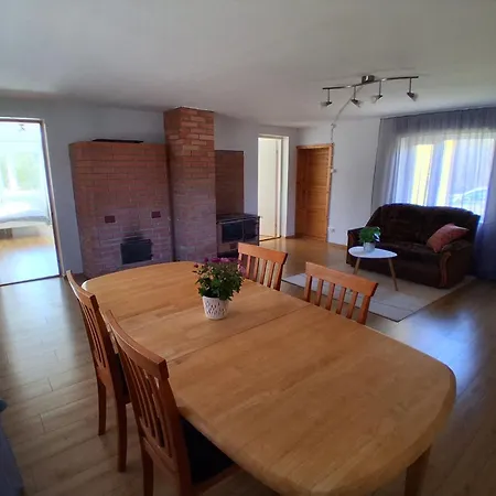 Mihkli Majutus * Rootsikula (Parnu)