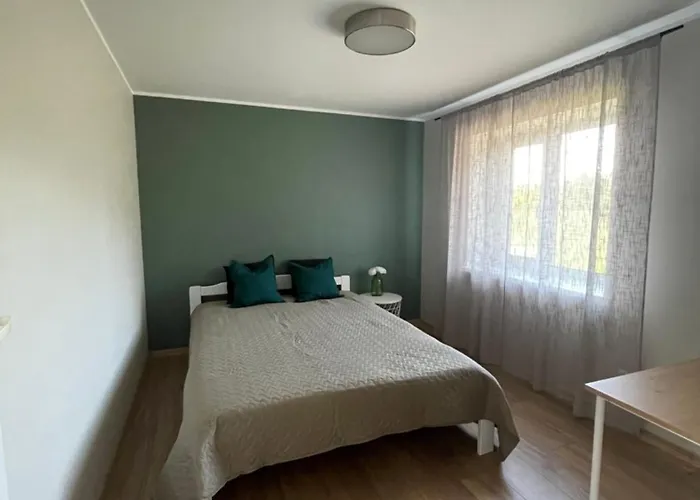 Konukevi Mihkli Majutus *